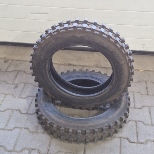 2 Rij Noppen Band 125/80R15 183cm