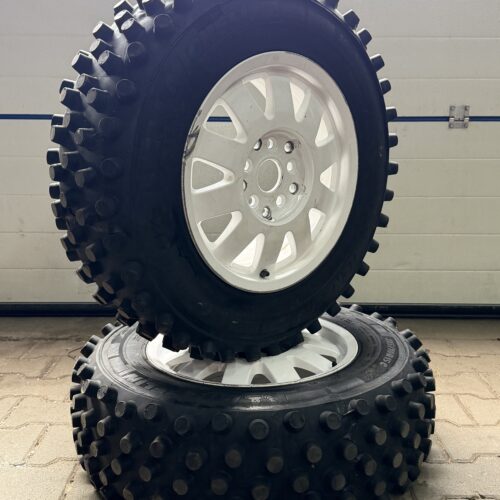 Rolo 5 Rij Noppen Met Velg 205/70R15 220cm
