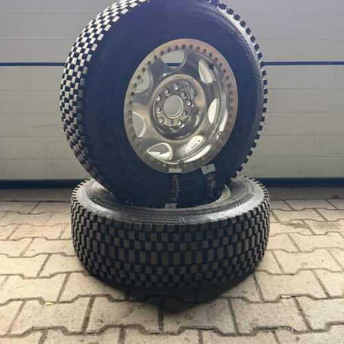 Cross 3 7 Rij Met Velg 235/65R16 230cm